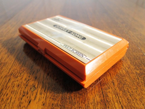 NINTENDO Donkey Kong Game and Watch in OK Condition (DK-52) 1982 - Picture 9 of 11