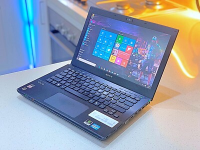 Windowsノート本体 SONY VAIO SVF15239EJW Corei7 8GB 1TB Windowsノート本体 SONY VAIO SVF15239EJW Corei7 8GB 1TB SONY