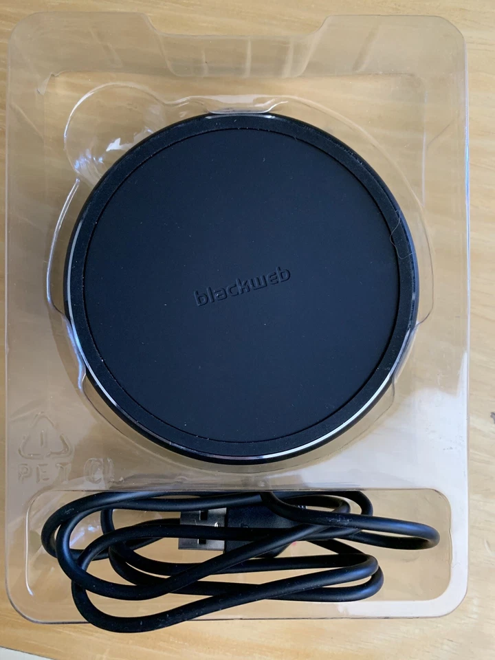 Blackweb Fast Wireless Charging Pad 7.5W & 10W Qi-Enabled For iPhone/Samsung - Image 4 of 4