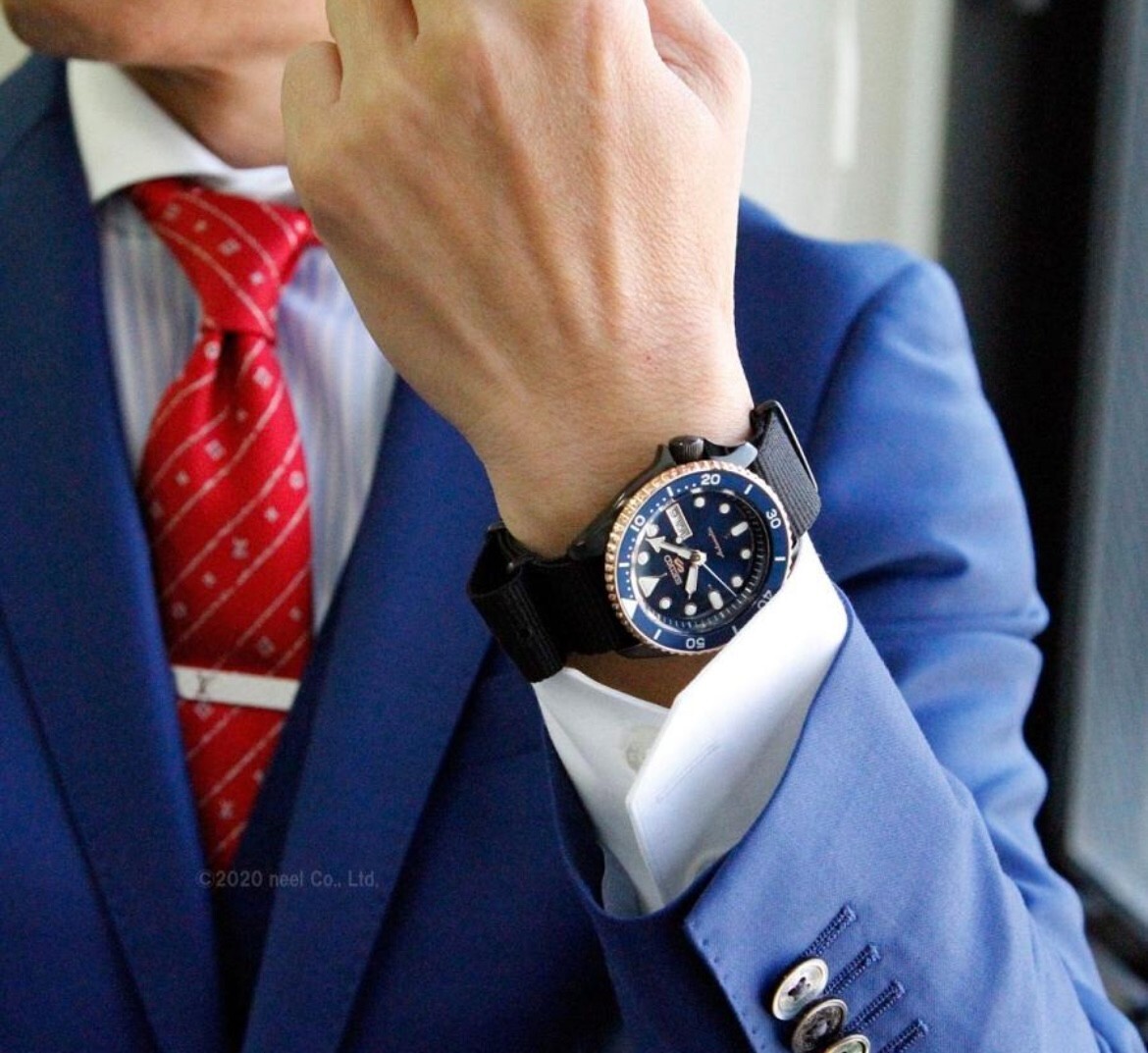 セイコー5の時計です、 SEIKO 5 Sports SKX Sports SBSA098 Blue Mechanical Men's