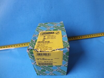Posten 8 Stück PHOENIX CONTACT UK 5-HESILED 24 (30 04 12 6 3004126 HESI)