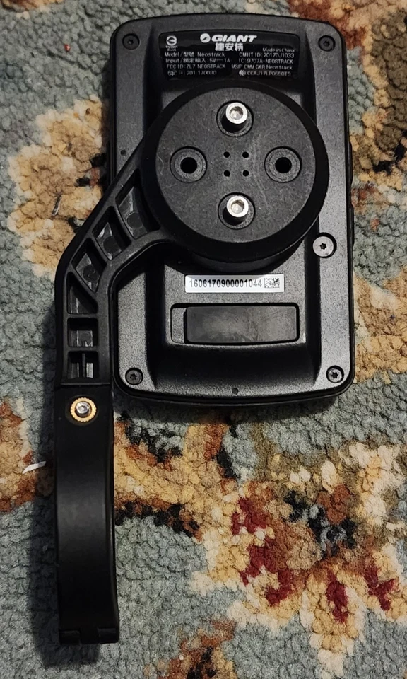 Navegador GPS Giant Neostrack bicicleta ciclismo. Com guidão. Não testado. - Imagem 2 de 2