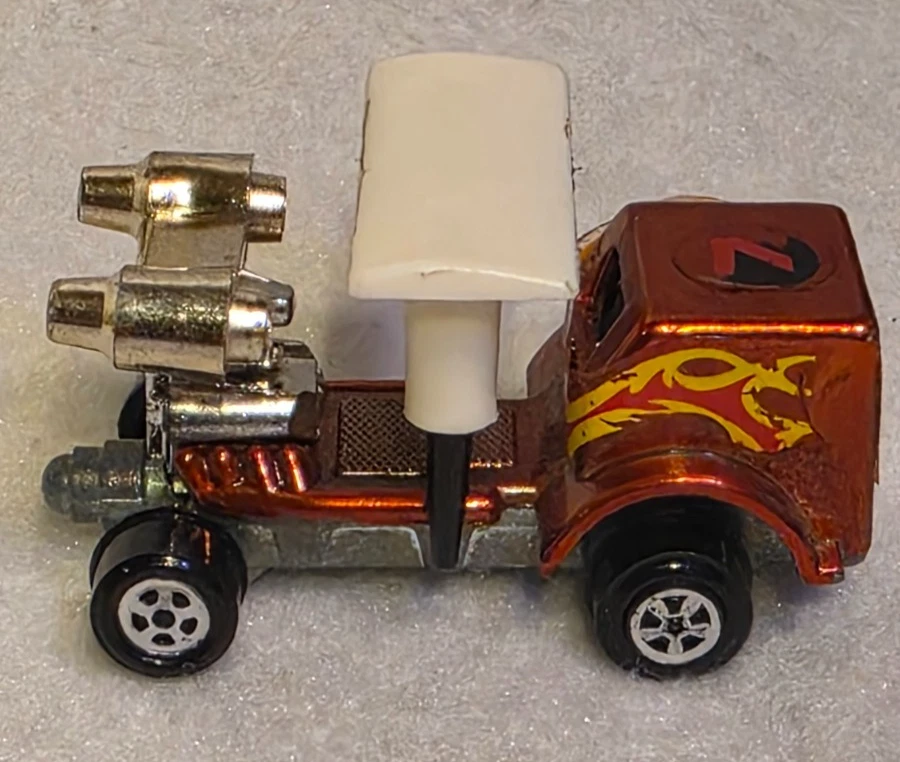 Johnny Lighting Topper Ruby Red Big Rig Truck Complete w/Blower - Image 3 of 4