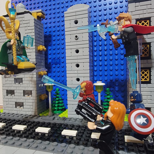 LEGO Avengers Minifigures Iron Man Captain America Thor Black Widow Loki Marvel - Picture 4 of 24