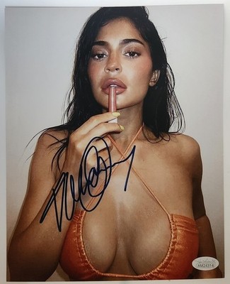 Kylie Jenner Signed 8x10 Authentic  Photo - Autograph with Tamper Proof JSA