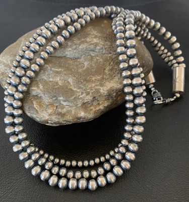 Native American 4, 5, 5 mm Sterling Silver Navajo Pearls 3 Strand 18  Necklace