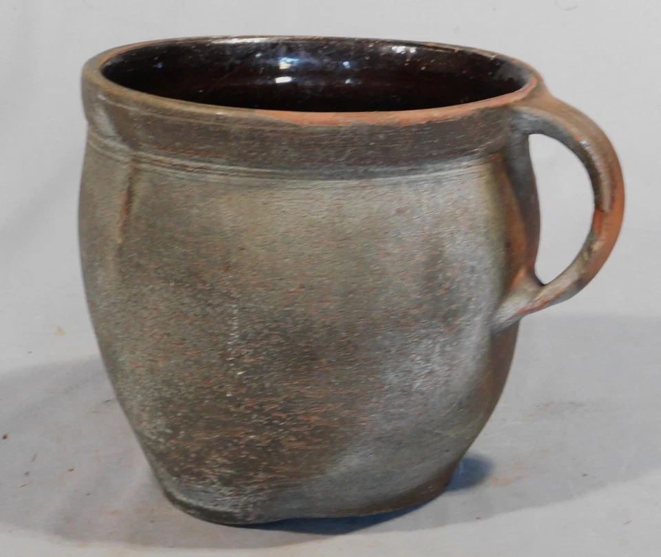 Antique redware storage crock bean pot glazed 18th 19th c. Pennsylvania round - Image 4 of 4