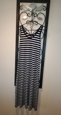 The GAP Black & White  Stripped Streach Midi Dress. Size S