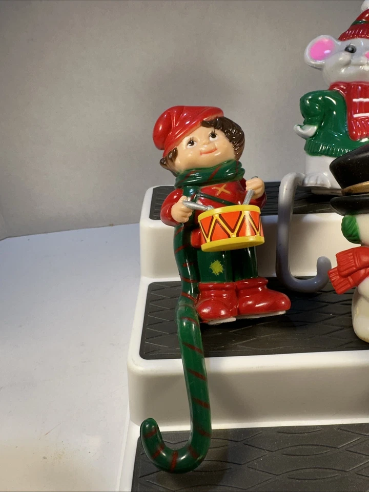 Vintage Plastic Christmas Stocking Holder Set Of 6 JSNY, Made in Hong Kong READ - Image 3 of 4