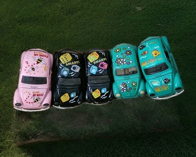 5 Volkswagen Beetle VW bug Diecast Pull back1:32 scale 3 colors~Own For 28 Years