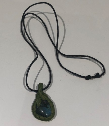Labradorite Pendant + Leather Cord Set in Resin Clay Unused - Picture 2 of 5