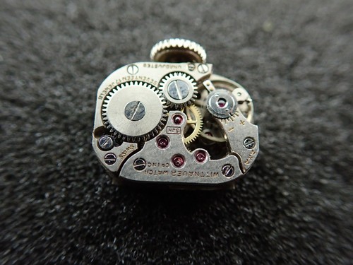 LADIES WITTNAUER WRISTWATCH MOVEMENT CAL 5JN - Picture 2 of 2