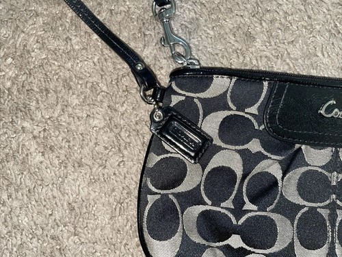COACH Clutch Hand Bag Wristlet Logo Canvas Black - Picture 3 of 5