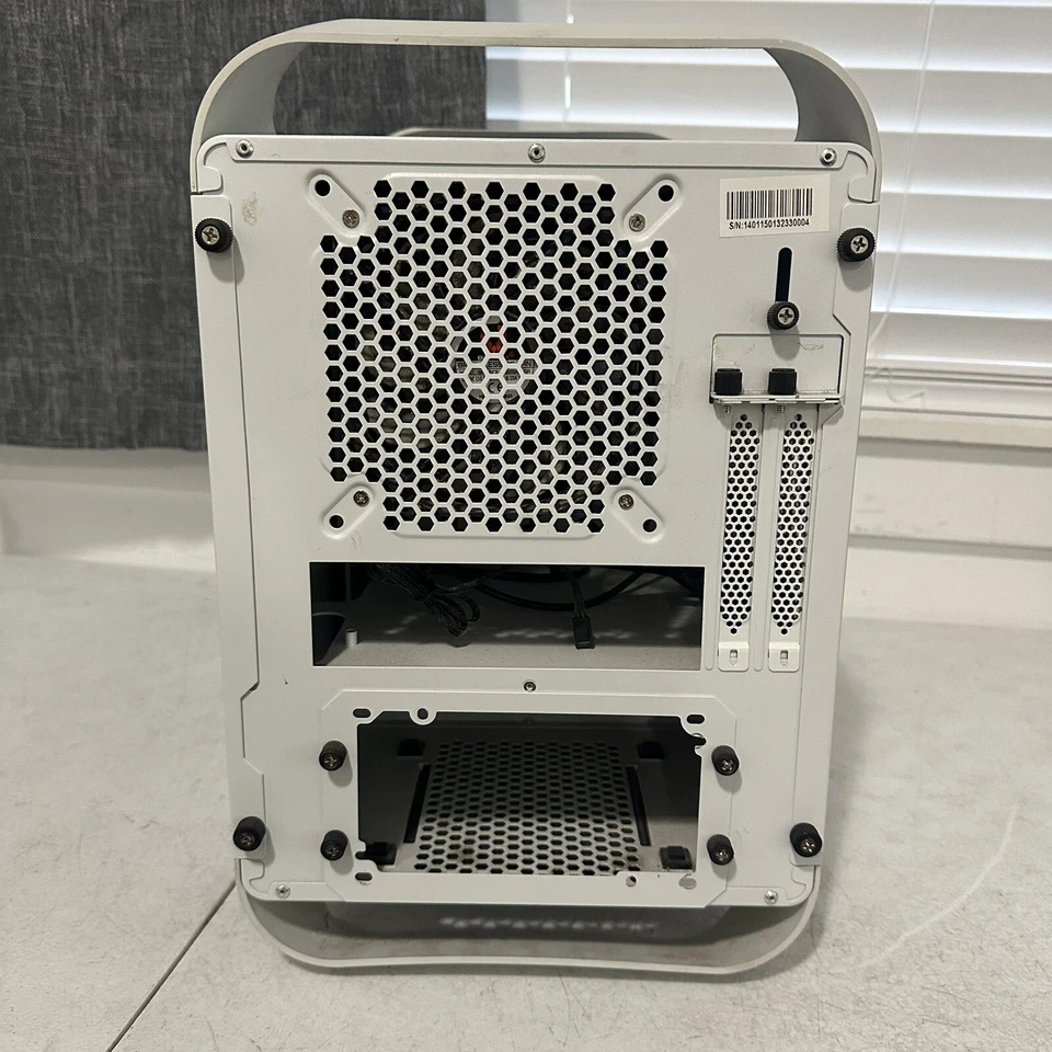 BitFenix BFC-PRO-300 Prodigy Mini-ITX Cube Case - Arctic White USED - Image 4 of 4