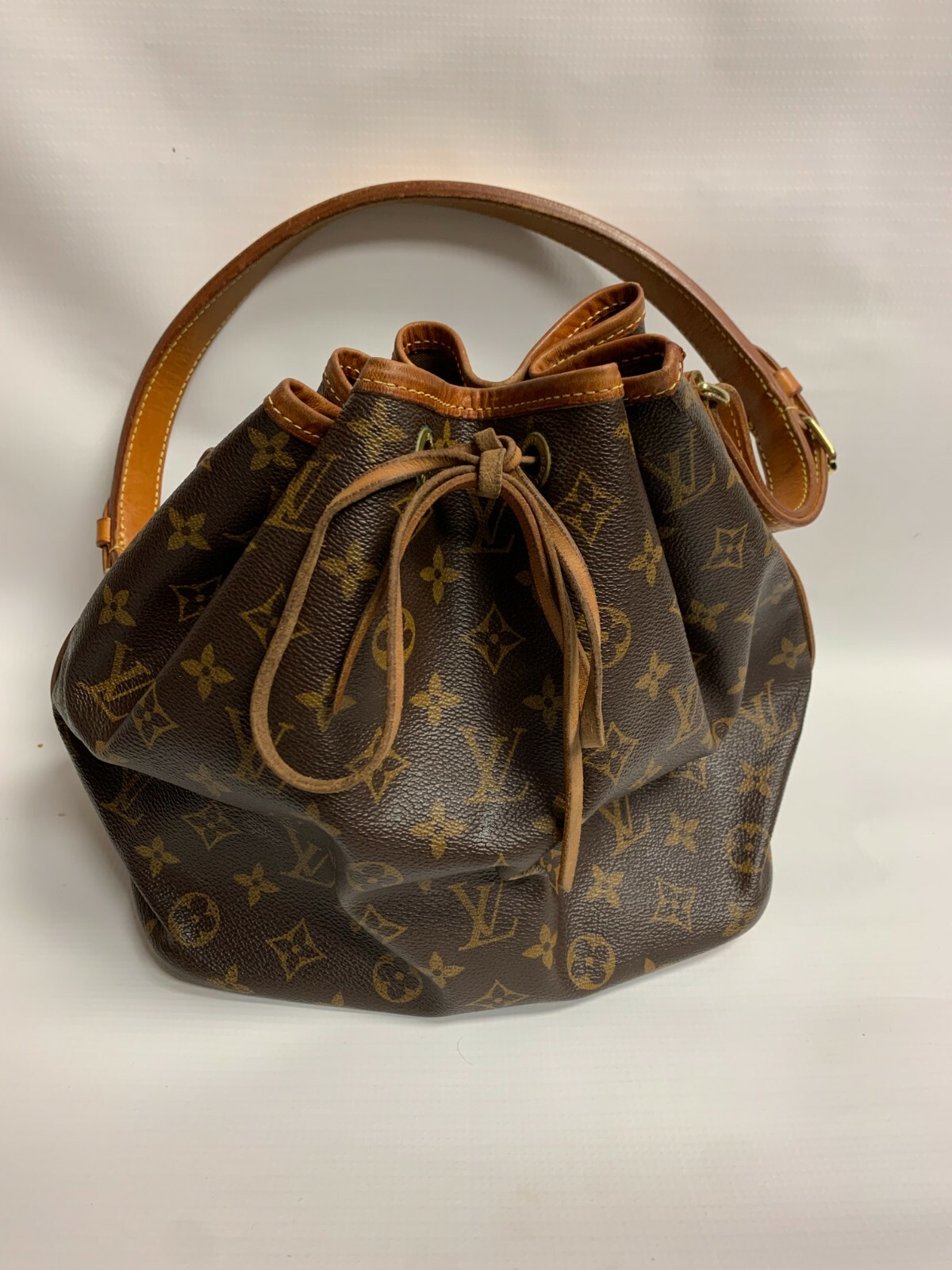 Monogram Louis Vuitton Bag Drawstring LOUIS VUITTON Montsouris