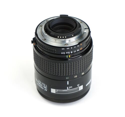 Nikon AF Nikkor 35-105mm f/3.5-4.5, Filter, Back Cap - Bild 5 von 6