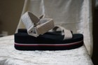 Tommy Hilfiger platform foam sandals white straps navy red white sole est 7.5/8 — photo 10