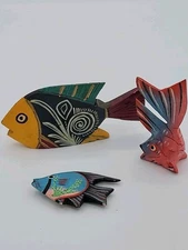 VINTAGE Set of 3 Handcrafted & Handpainted Wooden Unique Pattern Decorative Fish