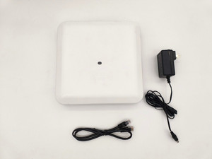 Routeur Cisco 2811 Série 2800 – 64 Mo Flash, Occasion (fonctionnel)