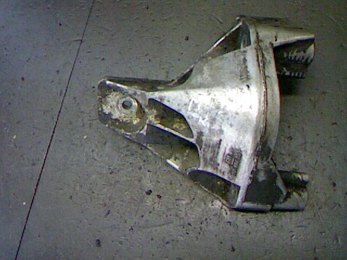 Motorträger Vorn Seitlich R Opel Vectra 1.6 B 74 KW 100 PS Limousine