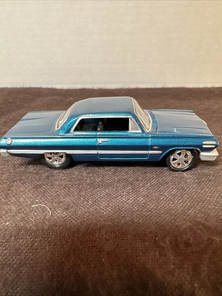 Johnny Lightning 1963 Impala Z11 Aqua Vintage 1:64 Diecast Super Chevy Series Foto 2 de 4