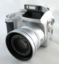 Retro Fujifilm FinePix S3100 Vintage Digital Compact Camera 4MP CCD Sensor