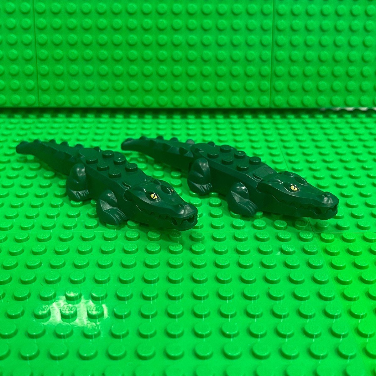 LEGO Sea Creatures Minifigures : Shark Alligator Manta Ray Octopus