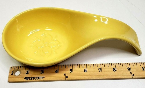 Chantal Large Spoon Rest Bright yellow Oven Top Kitchen Counter 9 1/2” X 5” - Picture 2 of 6