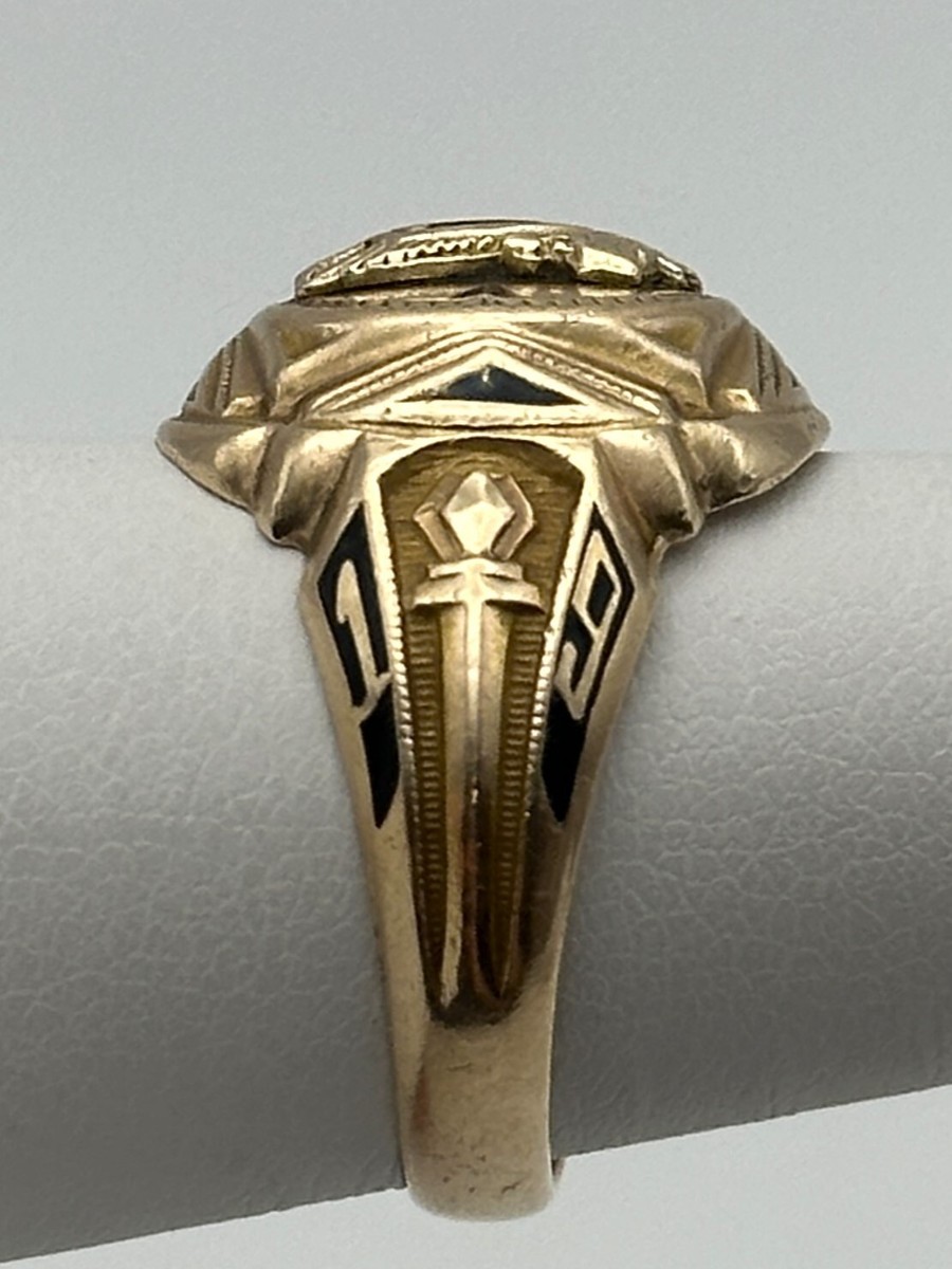 Balfour 10k Yellow Gold Class Ring 1946 (Size 7) 6.7 grams | eBay