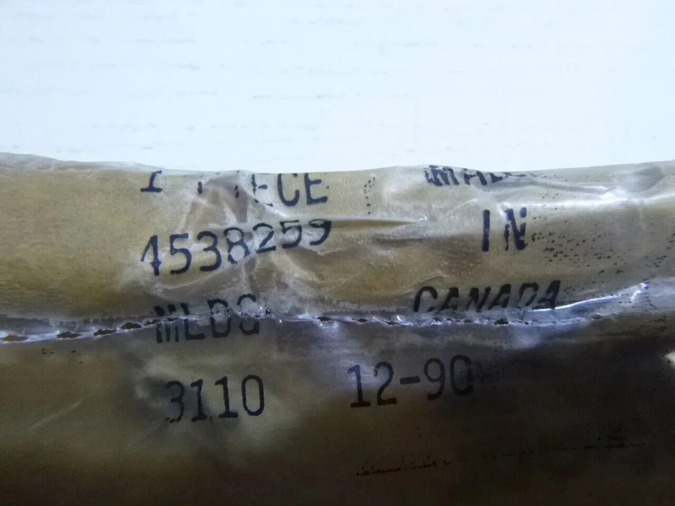 Moldura parabrisas izquierda Dodge Daytona 1988-1993 Reveal Molding Foto 4 de 4