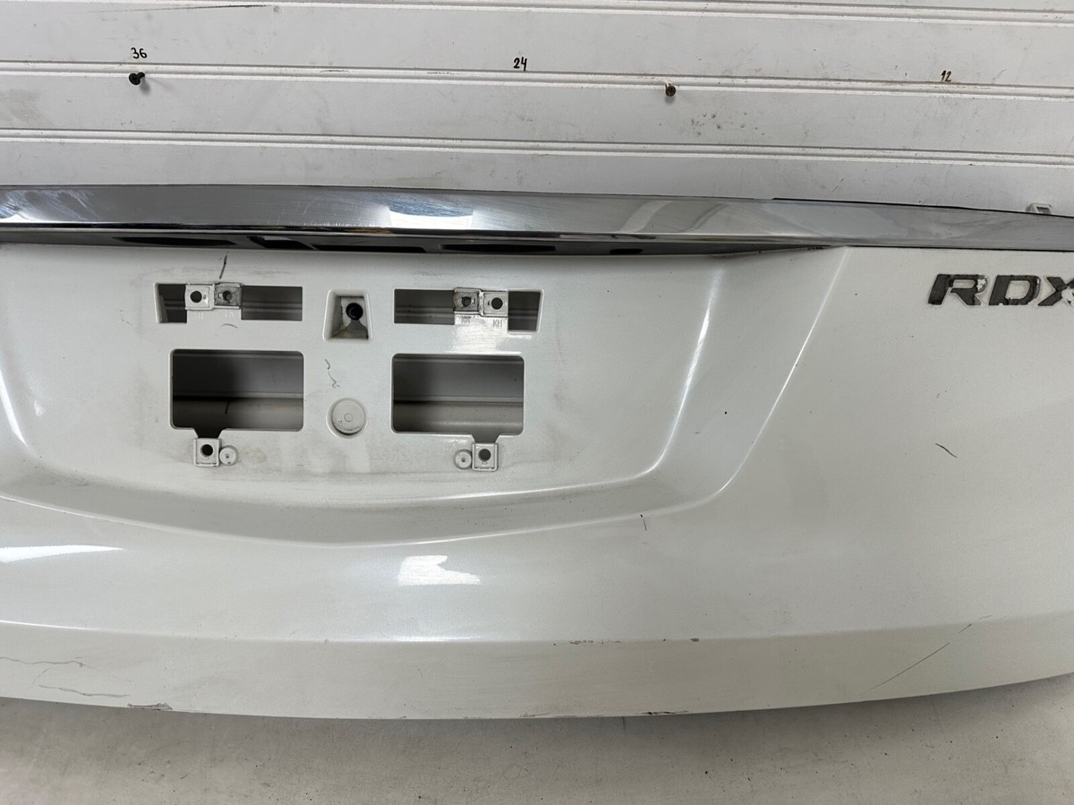 2013-2018 ACURA RDX REAR LIFTGATE MOLDING TRUNK FINISH PANEL 74890