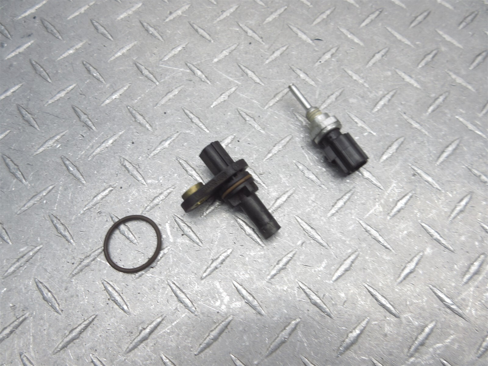 2015 12-16 Victory Vision Tour Speed Speedometer Temp Temperature Sensor Lot OEM