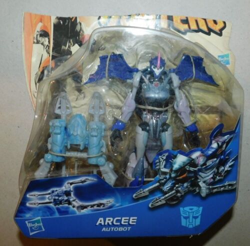 HASBRO TRANSFORMERS. ARCEE AUTOBOT BEAST HUNTERS ROBOT COMPLETE / 2013 - Picture 1 of 11