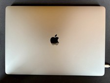 Apple MacBook Pro 16 Zoll, 512GB SSD, Intel Core i7 6-Core, 16GB RAM, Radeon Pro