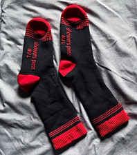 Showers Pass Water Proof Snowboarder Unisex M / L Socks Black/Red Striped