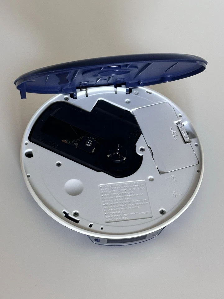Vintage Sony D-NE005 Walkman Discman – Tragbarer CD/MP3-Player, Funktionstüchtig - Bild 4 von 4