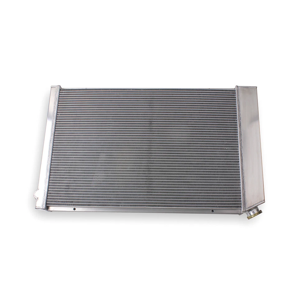 4-Row Aluminum Radiator 1981-1986 Chevy/GMC C/K K10 K20 K30 K1500 K2500 K3500 - Image 3 of 4