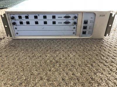 3Com V5000 Superstack 3 655-0080-01 3C10200 Gateway Chassis w Modules #2