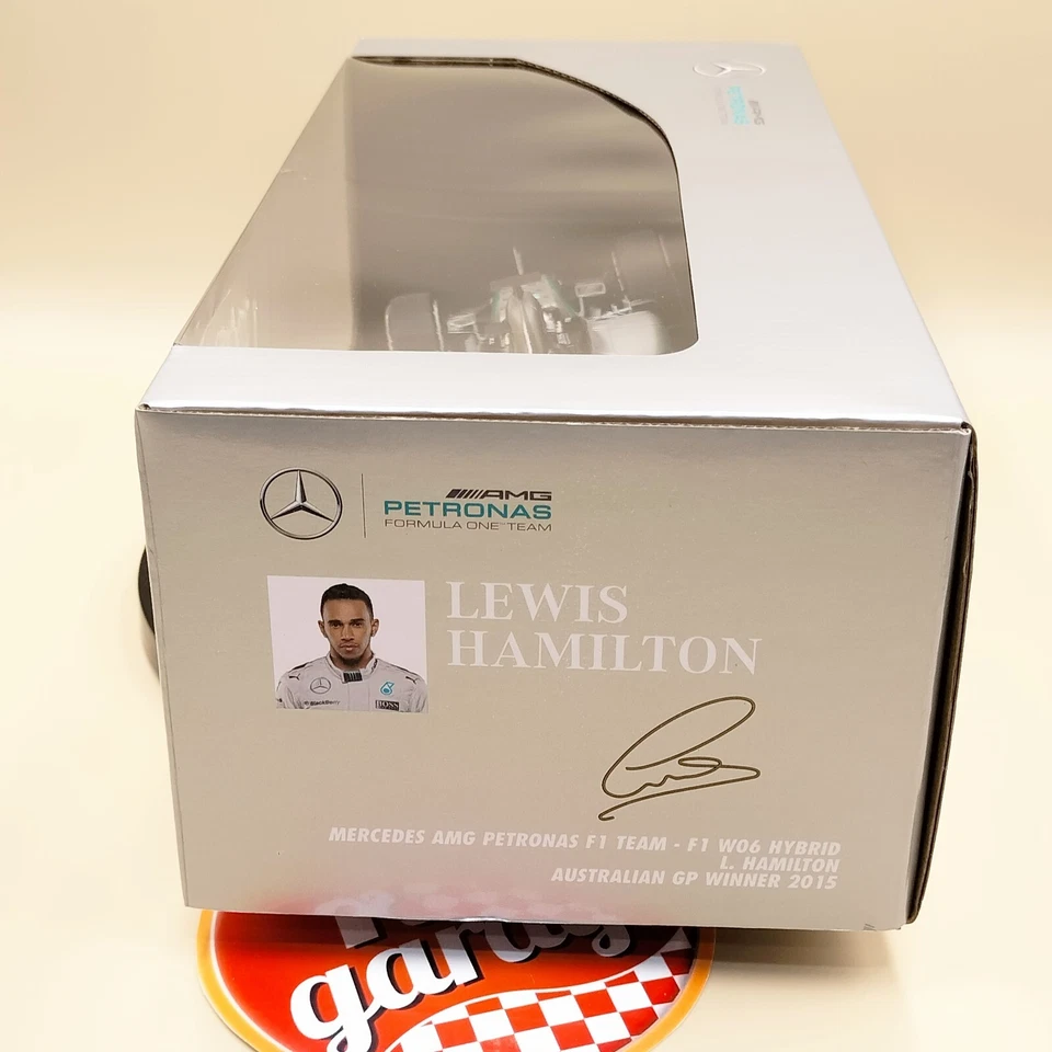 MINICHAMPS 1/18 Mercedes AMG Petronas W06 L. Hamilton Australian 2015 110150044 - Image 4 of 4