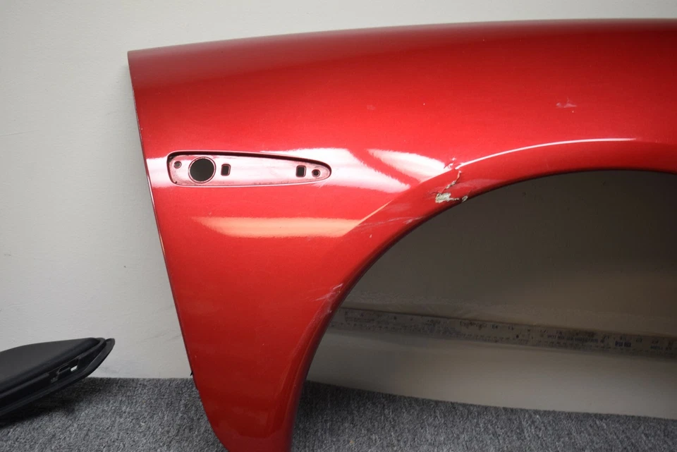 2005-2013 CHEVROLET CORVETTE C6 RIGHT SIDE FENDER FACTORY OEM Foto 2 de 4