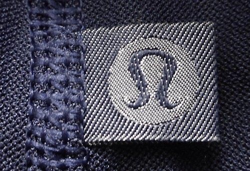 LULULEMON Navy Blue Mesh Back Tank Top With Built-In Bra (No Inserts) Size 8 - Picture 4 of 4