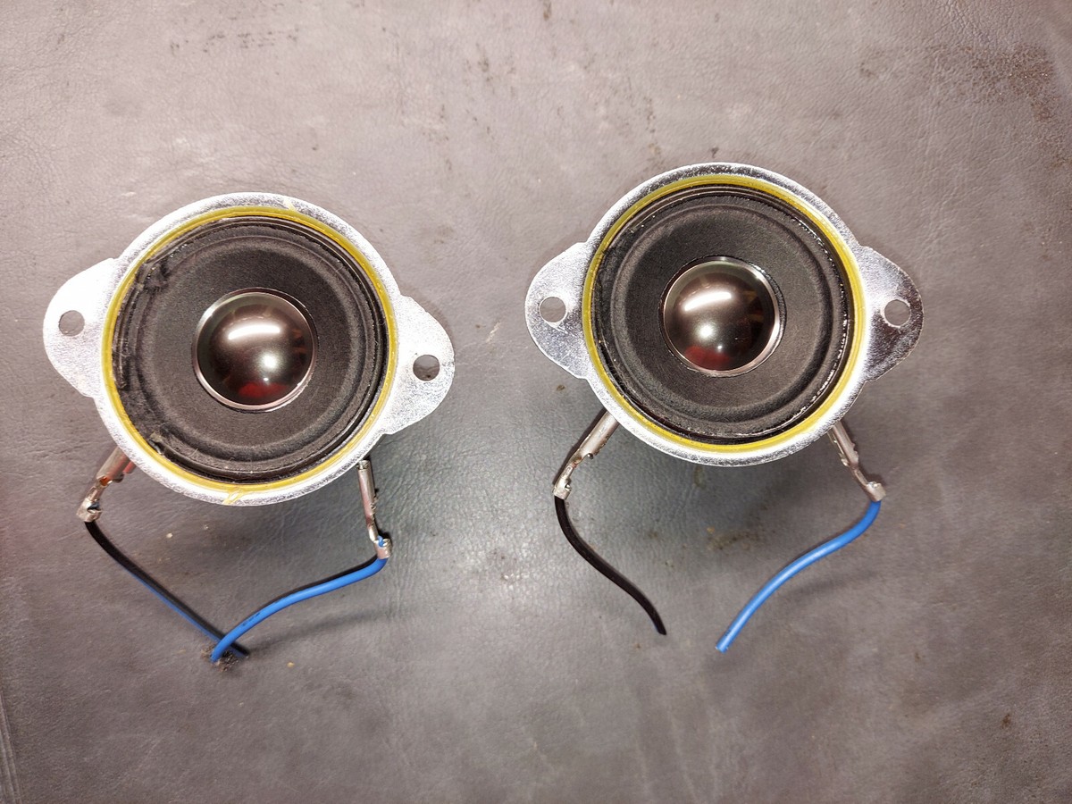 s-l1200.jpg s-l1200.jpg