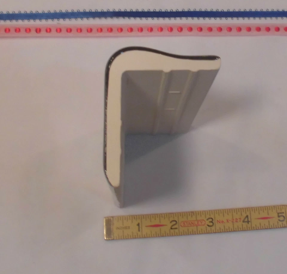 1 pc. Negro brillante: azulejo de cerámica con tapa en V: borde de encimera: riel de fregadero, nuevo Foto 4 de 4