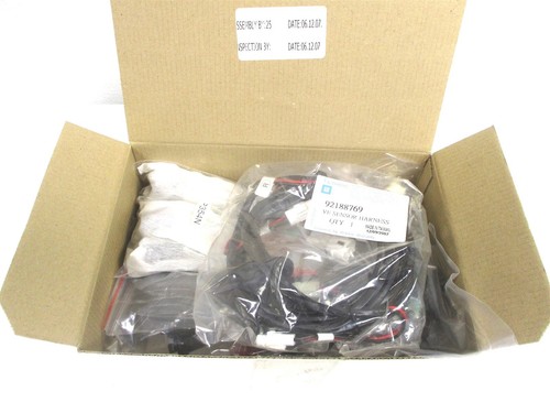 92214354 OEM GM REAR OBJECT BACKUP SENSOR PARK ASSIST KIT FOR PONTIAC G8 2008-09 - Picture 3 of 4