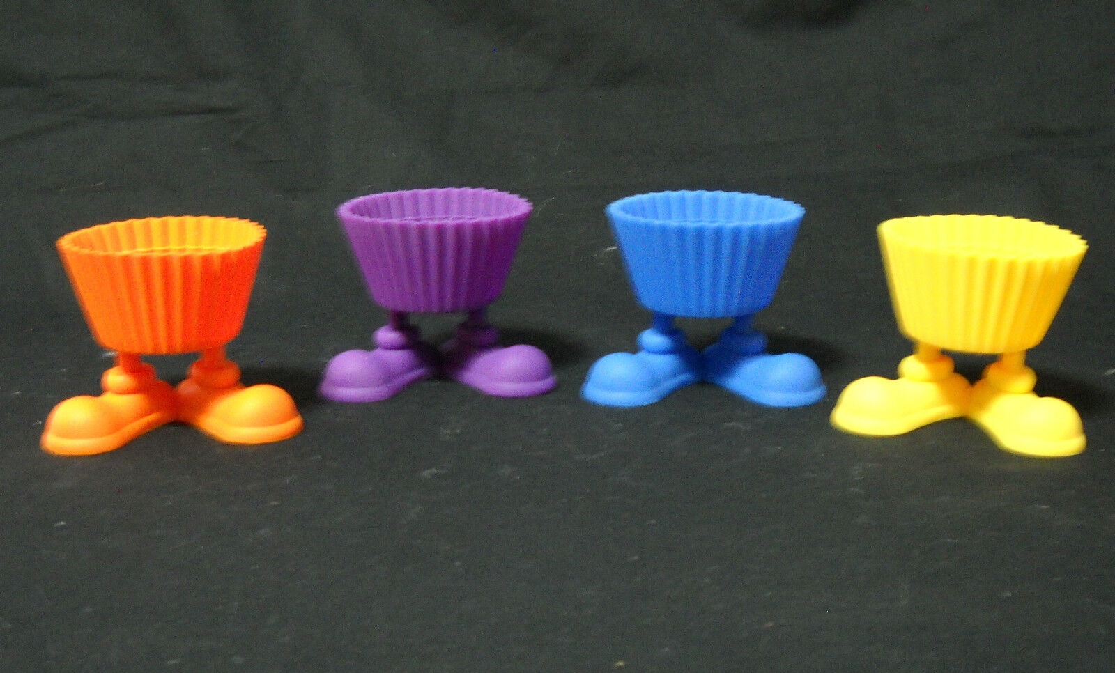 Wilton Silicone Cupcake Individual Silly Feet Baking Cup Mold Se