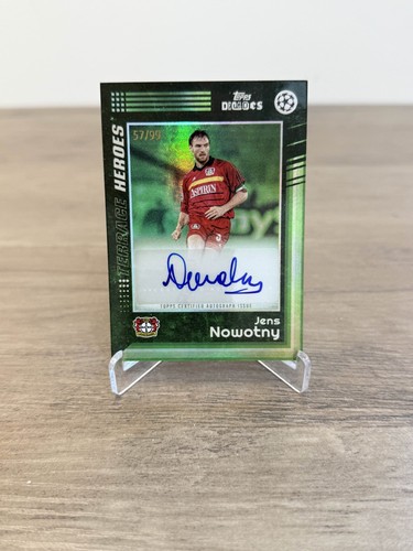 2025 Topps UCC Decades 1990s Jens Nowotny Green Auto /99