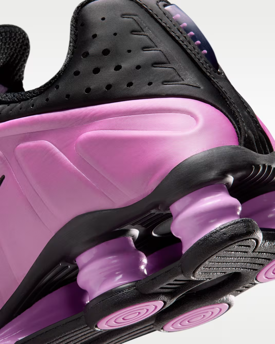 Nike Shox R4 'Black/Light Magenta' | Women Sizes 5 - 12 | AR3565