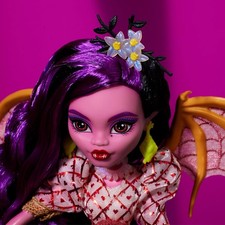 Monster High   Designer Series 2:   Corazon Marikit Doll   Cross Posted   Firm