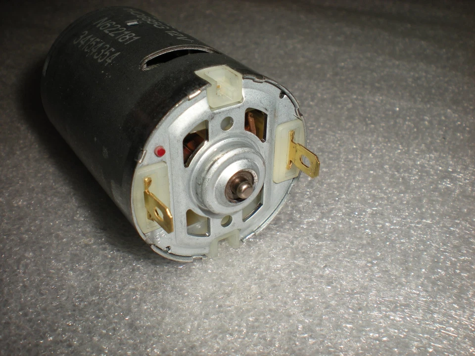 Cabezal de cepillo de rodillo genuino Black & Decker Extreme Vacuum BSV2020P SOLO pieza del motor Foto 3 de 4