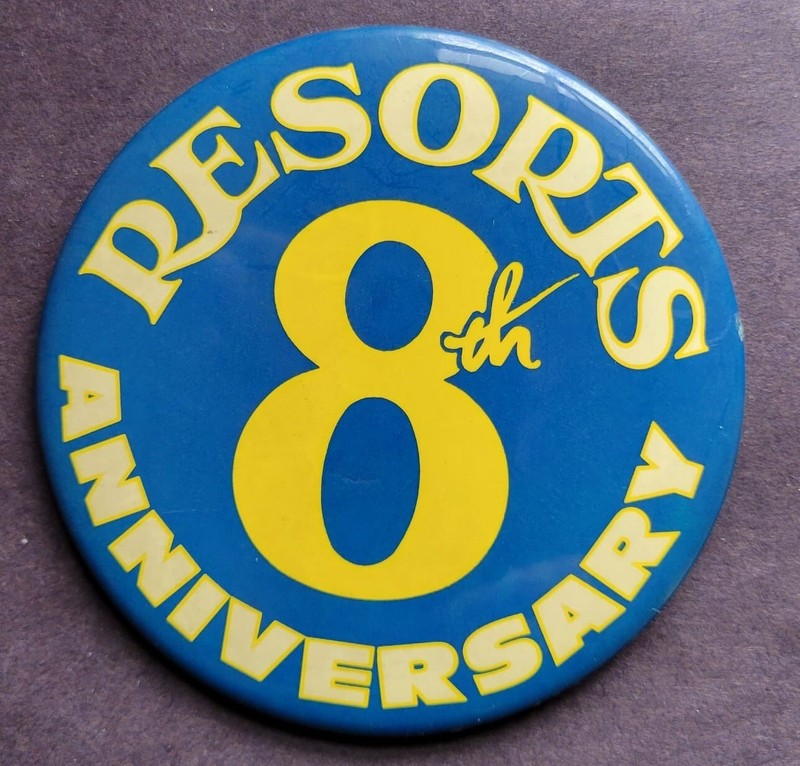 Resorts Casino 8th Anniversary Vintage Pin Button Pinback Retro Advertising 4"